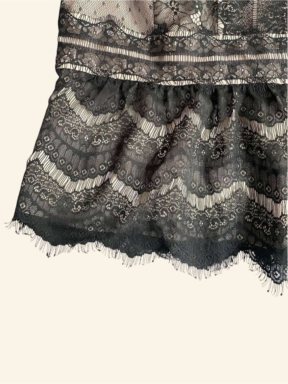 Ann Taylor LOFT Black Floral Lace Peplum Sleeveless Top Keyhole Back Women's M - Picture 4 of 8